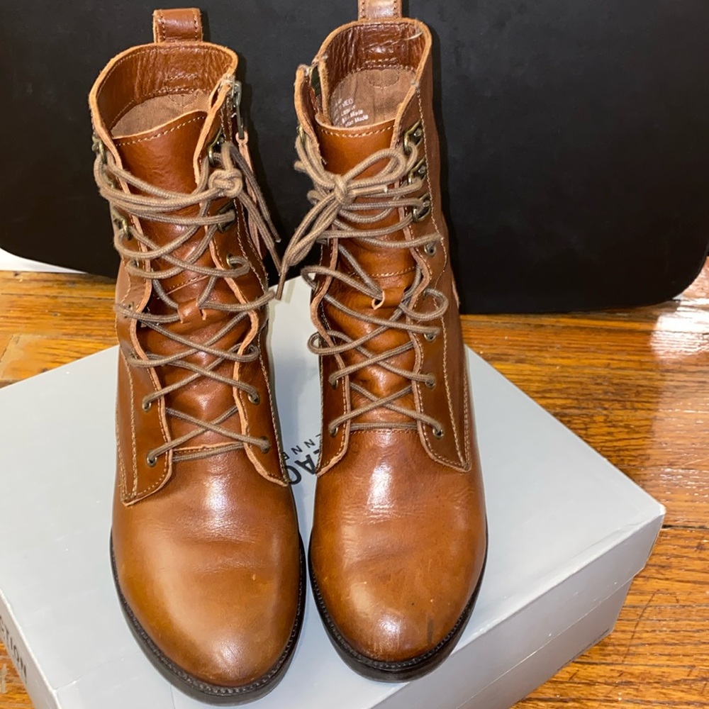 Kenneth Cole Reaction Jenis Jay Boots - Combat Boots - Heeled Boots Size 10
